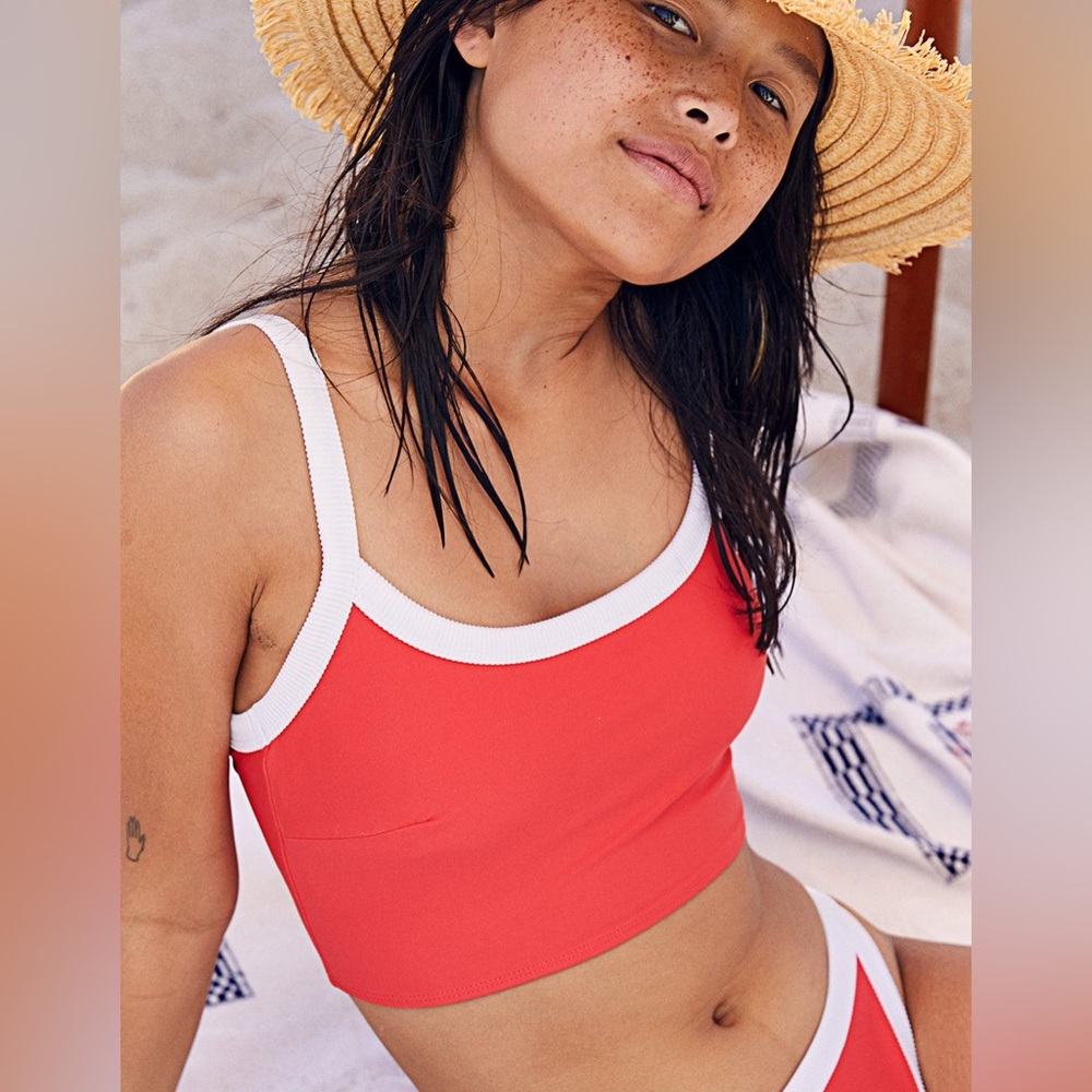 Aerie Pop Longline Scoop Bikini Top in Resort Red